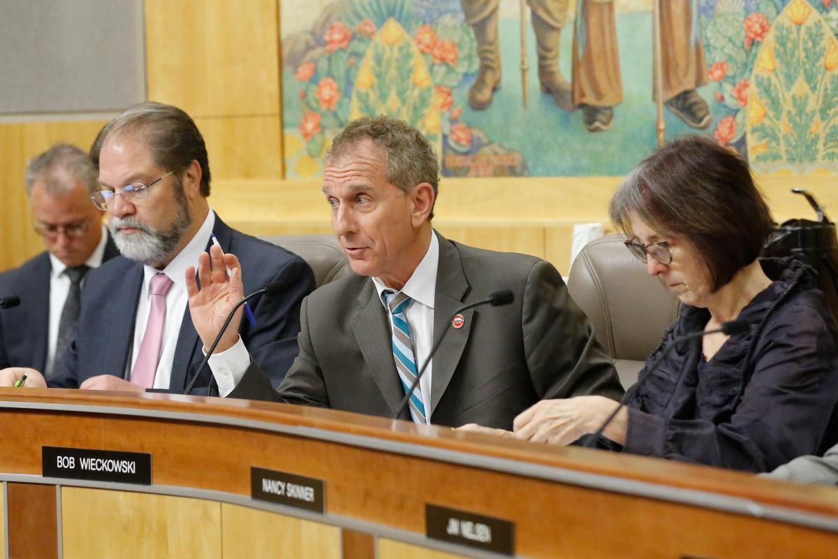 CA Senate at the wildfire hearing. 